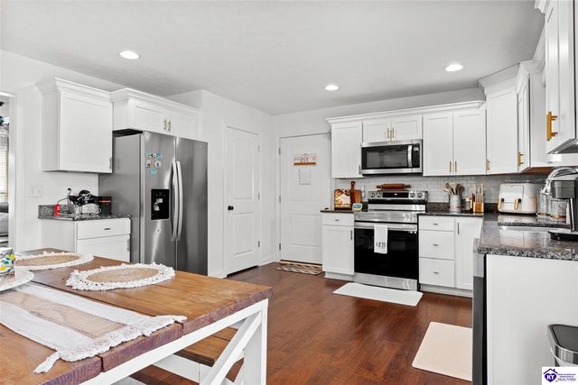 212 Emerson Drive, Elizabethtown, KY 42701