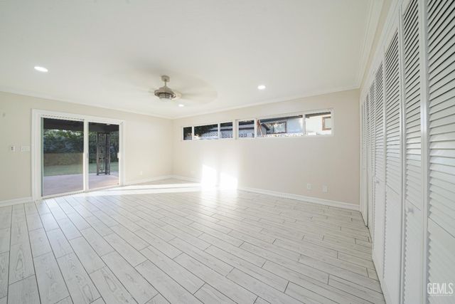 3946 Claremont Drive, Bakersfield, CA 93306