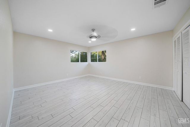 3946 Claremont Drive, Bakersfield, CA 93306