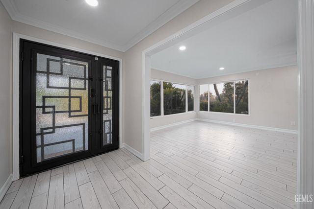 3946 Claremont Drive, Bakersfield, CA 93306