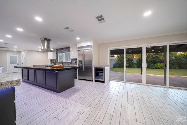 3946 Claremont Drive, Bakersfield, CA 93306