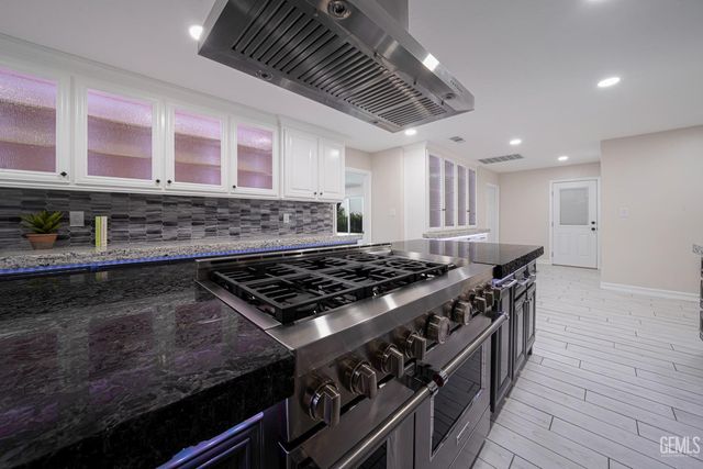 3946 Claremont Drive, Bakersfield, CA 93306