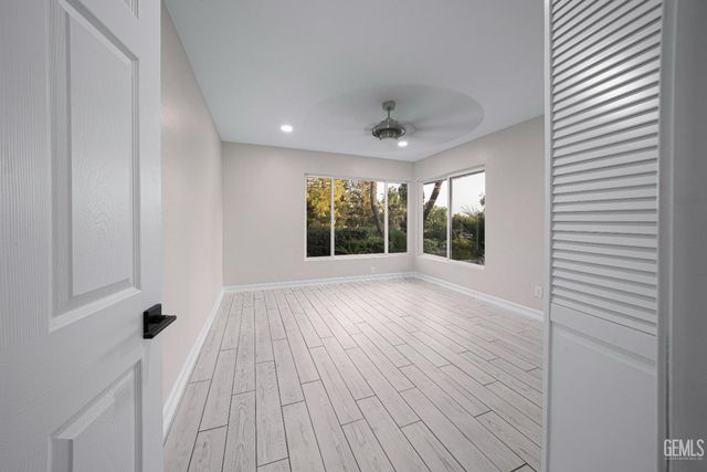 3946 Claremont Drive, Bakersfield, CA 93306