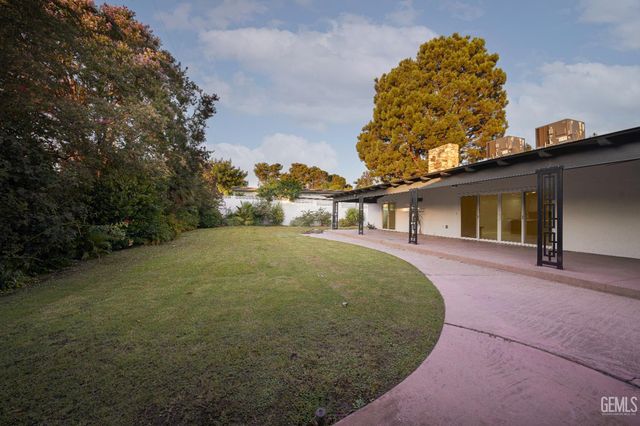 3946 Claremont Drive, Bakersfield, CA 93306