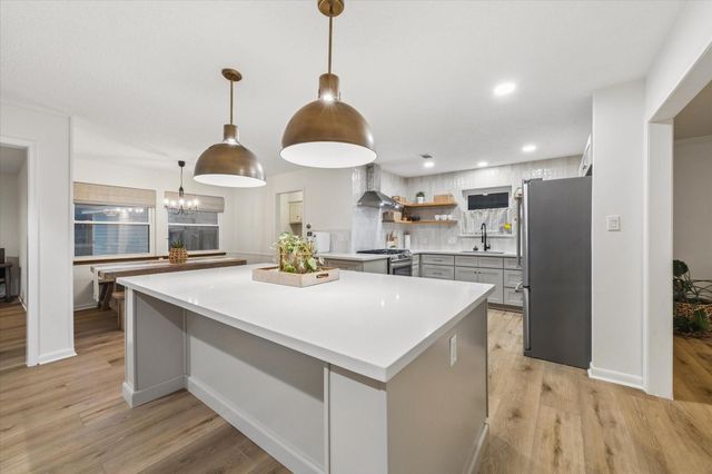 15722 Brookvilla Drive, Houston, TX 77059