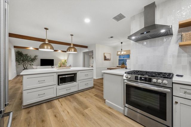 15722 Brookvilla Drive, Houston, TX 77059