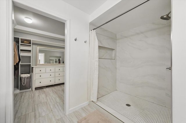 15722 Brookvilla Drive, Houston, TX 77059