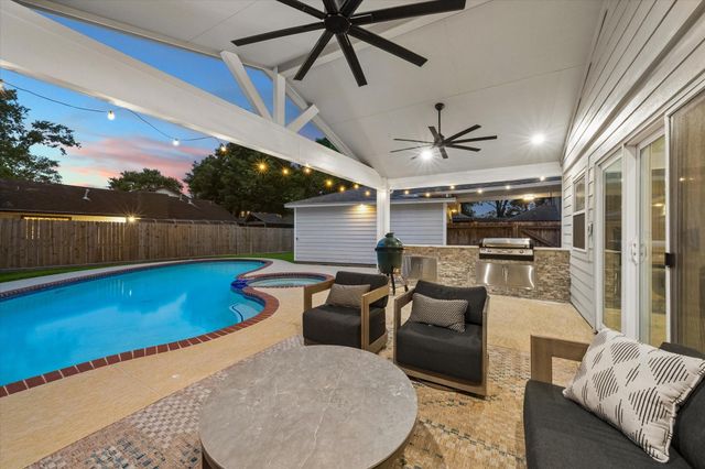 15722 Brookvilla Drive, Houston, TX 77059