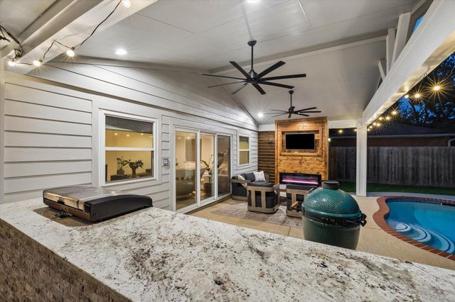 15722 Brookvilla Drive, Houston, TX 77059