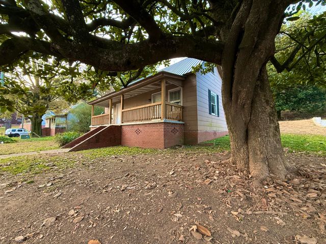 110 Ninth Street, Trion, GA 30753