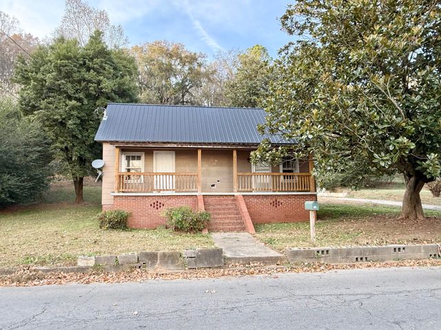 110 Ninth Street, Trion, GA 30753