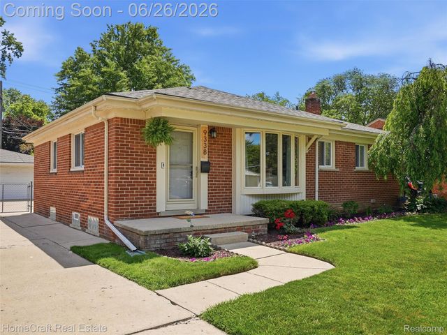 9338 FLORIDA Street, Livonia, MI 48150