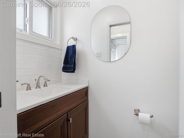9338 FLORIDA Street, Livonia, MI 48150