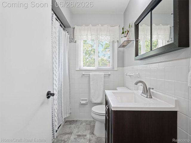 9338 FLORIDA Street, Livonia, MI 48150