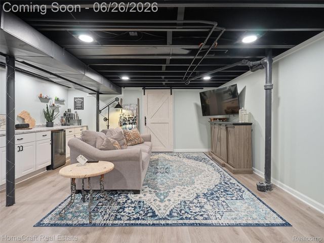 9338 FLORIDA Street, Livonia, MI 48150