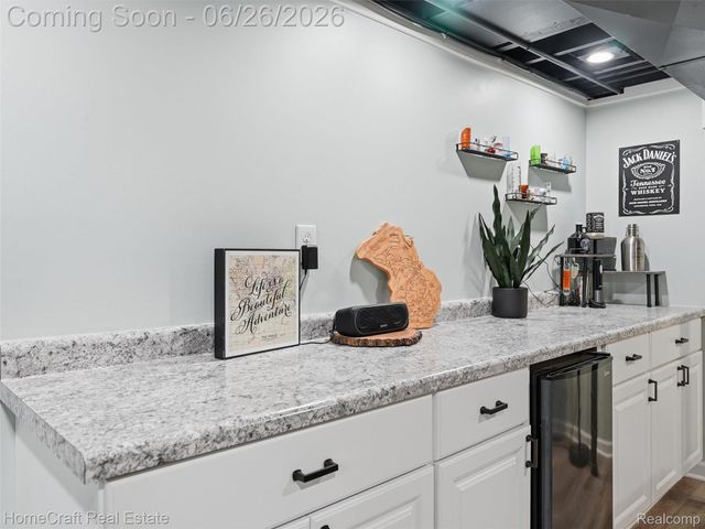 9338 FLORIDA Street, Livonia, MI 48150