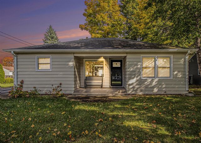 8125 Lake Wood Drive, Portage, MI 49002