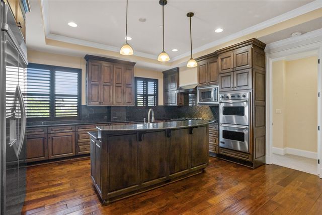 501 Samuels Avenue 320, Fort Worth, TX 76102