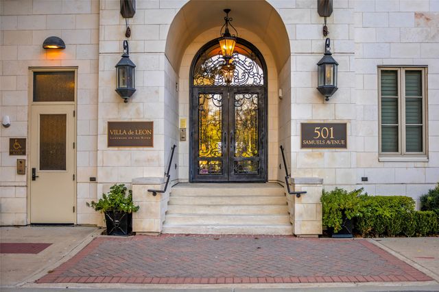 501 Samuels Avenue 320, Fort Worth, TX 76102