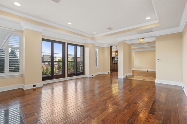 501 Samuels Avenue 320, Fort Worth, TX 76102