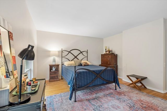 129 Francisco Terrace, Oak Park, IL 60302