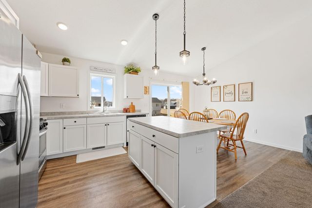 423 Eagle Street NW, Isanti, MN 55040