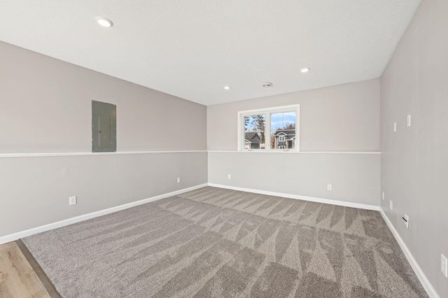 423 Eagle Street NW, Isanti, MN 55040