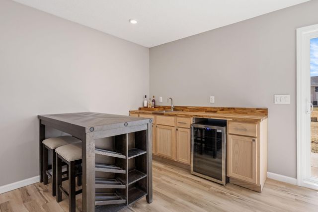 423 Eagle Street NW, Isanti, MN 55040