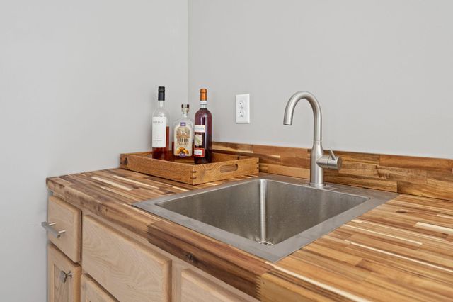 423 Eagle Street NW, Isanti, MN 55040