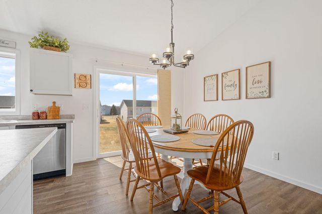 423 Eagle Street NW, Isanti, MN 55040