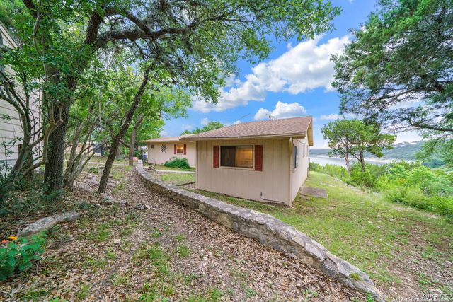 1086 O C Trout, Canyon Lake, TX 78133