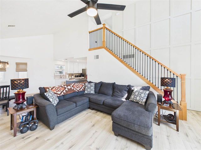 1111 NW 73rd St, Lawton, OK 73505