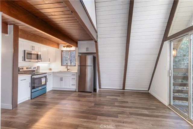 32703 Tulip Lane, Arrowbear, CA 92382