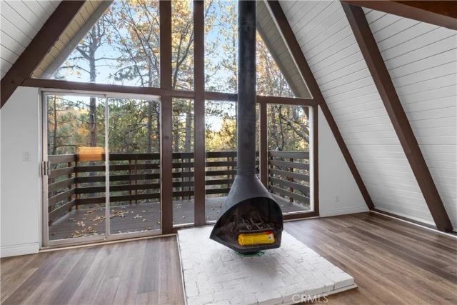 32703 Tulip Lane, Arrowbear, CA 92382