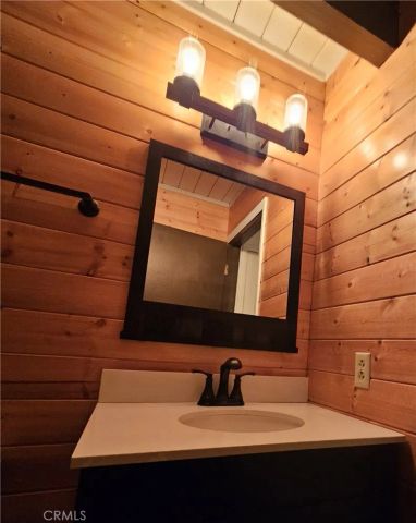 32703 Tulip Lane, Arrowbear, CA 92382