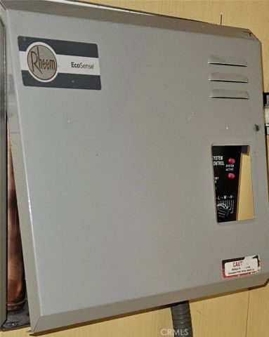 32703 Tulip Lane, Arrowbear, CA 92382