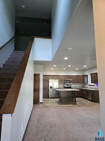 504 W Cascade St Street, Sioux Falls, SD 57108