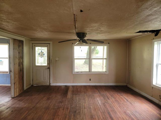 370 Reffitt Road, Jeffersonville, KY 40337