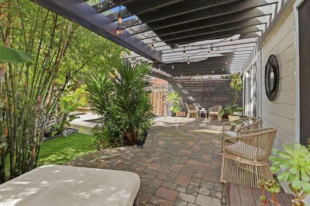 456 King Street, Redwood City, CA 94062