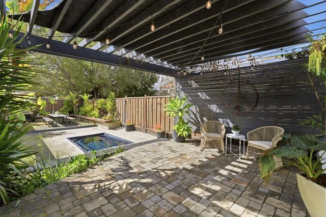 456 King Street, Redwood City, CA 94062