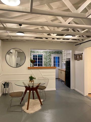 456 King Street, Redwood City, CA 94062