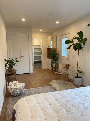 456 King Street, Redwood City, CA 94062