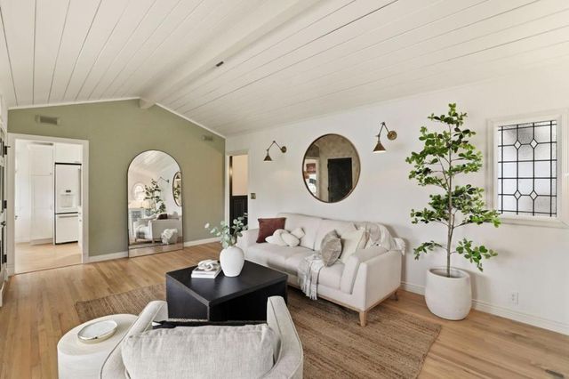 456 King Street, Redwood City, CA 94062