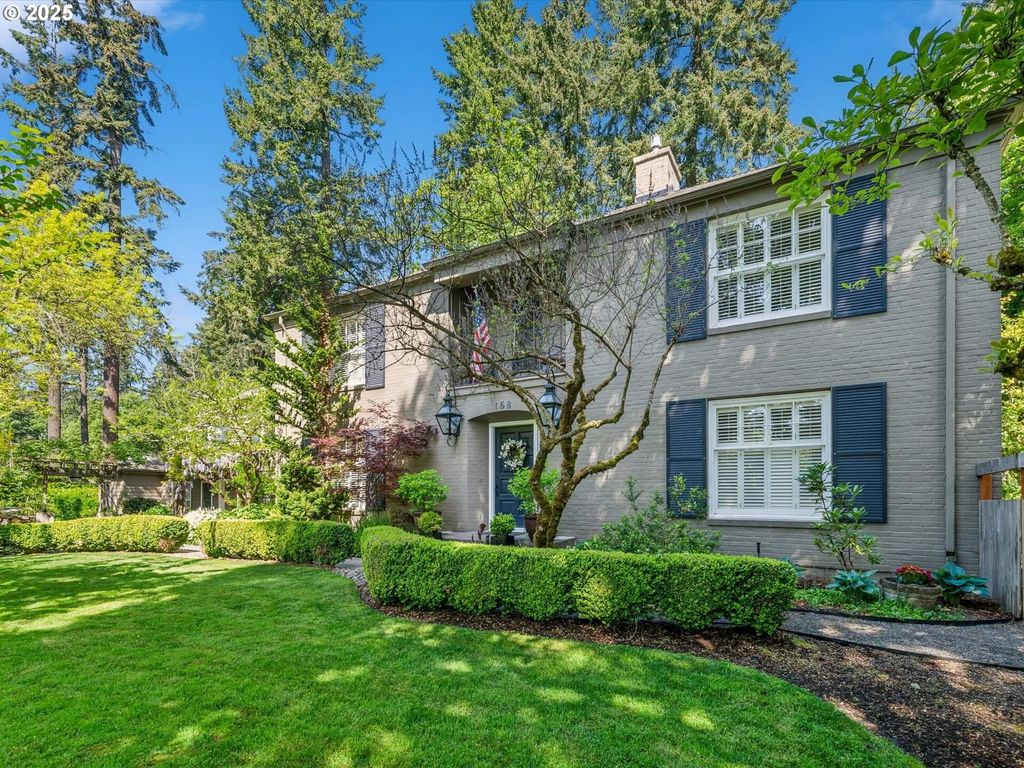 168 PINE VALLEY Rd, Lake Oswego, OR 97034