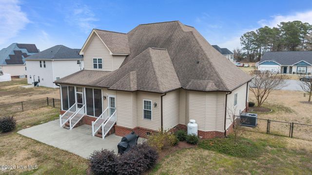 111 Sheffield Street, La Grange, NC 28551