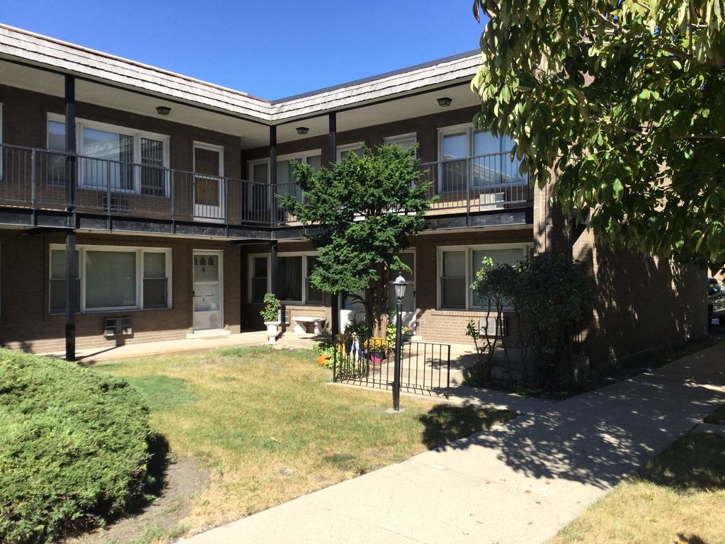 5640 S Archer Avenue 7, Chicago, IL 60638