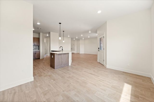 934 storm Drive, Guthrie, OK 73044