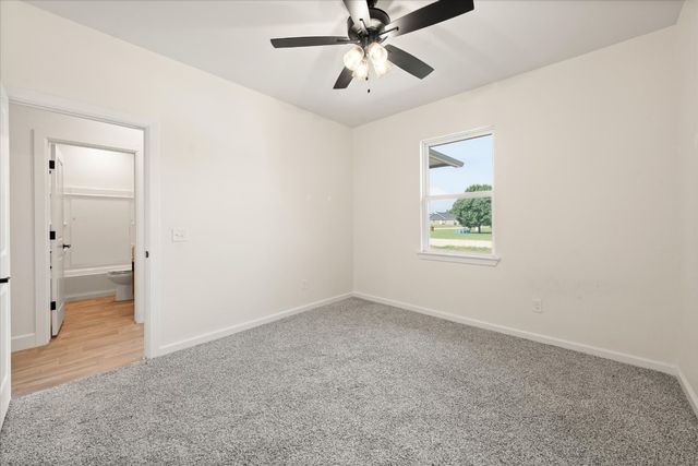 934 storm Drive, Guthrie, OK 73044