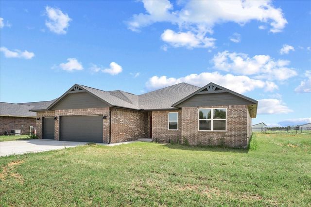 934 storm Drive, Guthrie, OK 73044