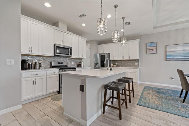 4604 TOBERMORY WAY, Bradenton, FL 34211